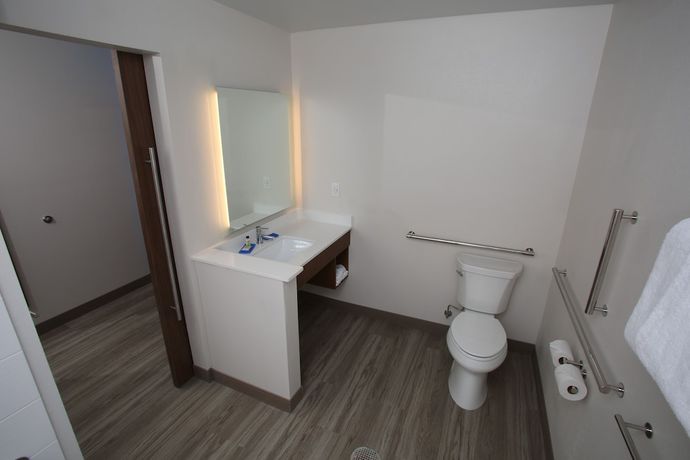 Imagen de la habitación del Hotel Holiday Inn Express and Suites Airport - Lincoln, An Ihg. Foto 15