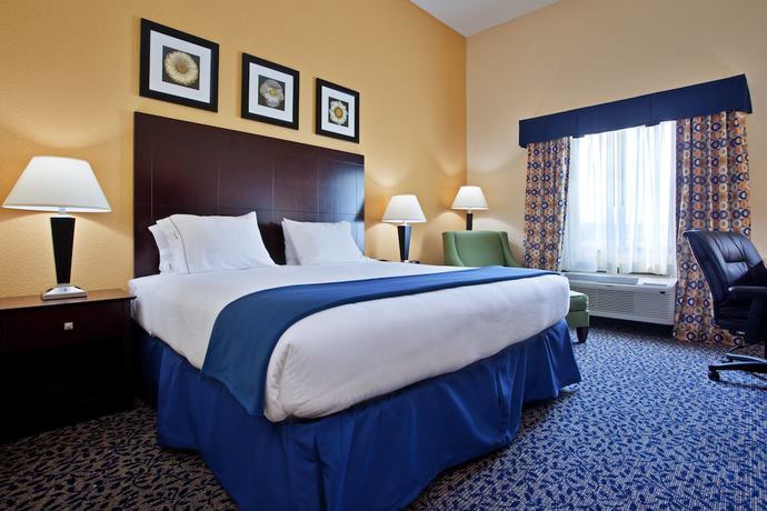 Imagen de la habitación del Hotel Holiday Inn Express and Suites Akron Regional Airport Area, an IHG. Foto 14