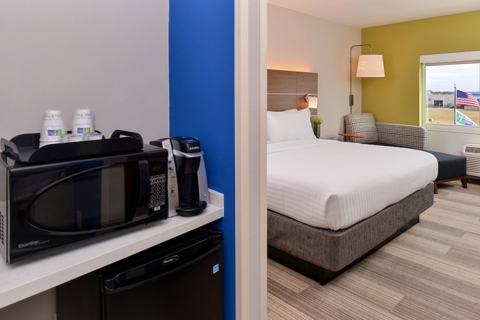 Imagen de la habitación del Hotel Holiday Inn Express and Suites Alachua - Gainesville Area, An Ihg. Foto 5
