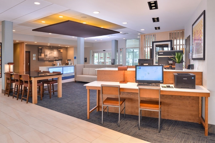 Imagen de los interiores del Hotel Holiday Inn Express and Suites Alachua - Gainesville Area, An Ihg. Foto 14