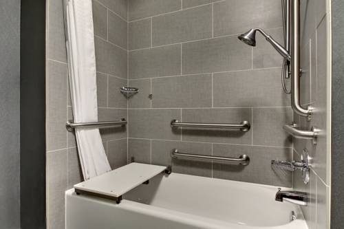 Imagen de la habitación del Hotel Holiday Inn Express and Suites Albany, An Ihg, Albany. Foto 5