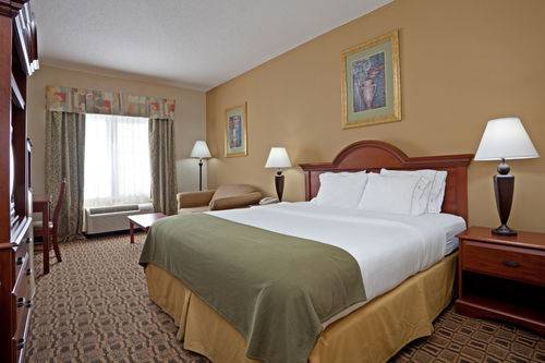 Imagen de la habitación del Hotel Holiday Inn Express and Suites Albermarle, An Ihg. Foto 6