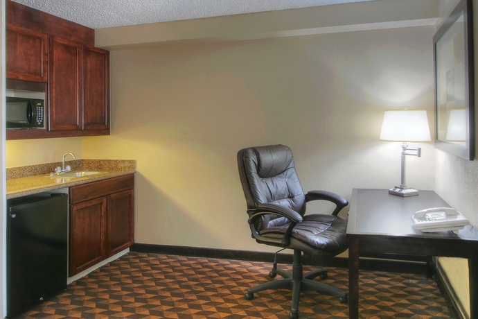 Imagen de la habitación del Hotel Holiday Inn Express and Suites Albuquerque Midtown. Foto 4
