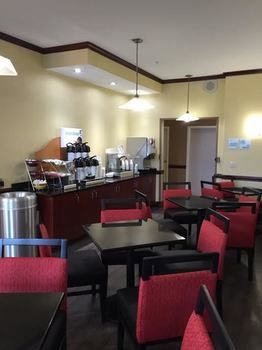 Imagen de la habitación del Hotel Holiday Inn Express and Suites Allentown West, An Ihg. Foto 6