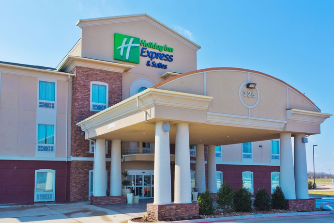 Imagen de los exteriores del Hotel Holiday Inn Express and Suites Alvarado, An Ihg. Foto 12