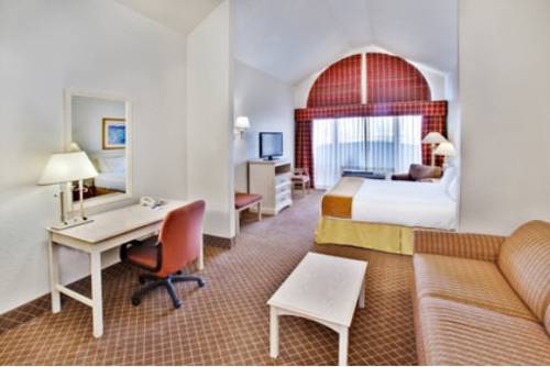 Imagen de la habitación del Hotel Holiday Inn Express and Suites Ames, An Ihg. Foto 15