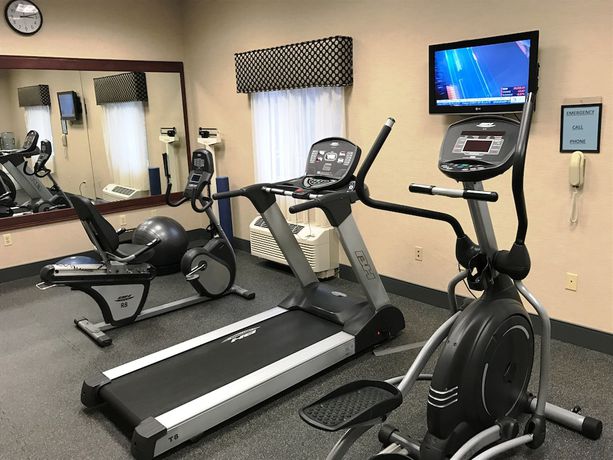 Imagen de los interiores del Hotel Holiday Inn Express and Suites, An Ihg, Smithfield. Foto 19