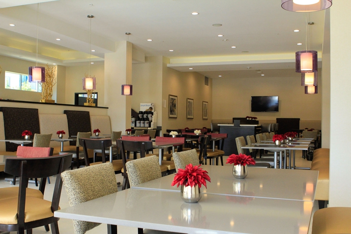 Imagen del bar/restaurante del Hotel Holiday Inn Express and Suites Anaheim Resort Area, An Ihg. Foto 4