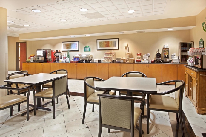 Imagen del bar/restaurante del Hotel Holiday Inn Express and Suites Arlington North - Stadium Area, An Ihg. Foto 3
