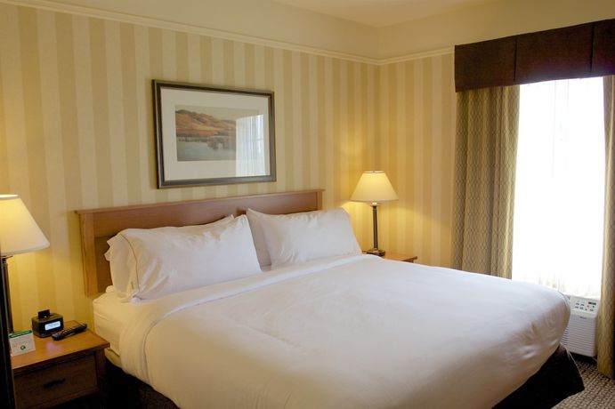 Imagen de la habitación del Hotel Holiday Inn Express and Suites Astoria, An Ihg. Foto 3
