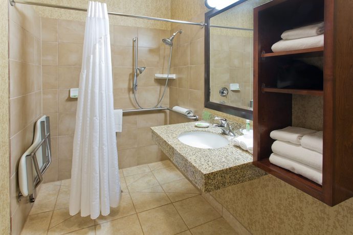 Imagen de la habitación del Hotel Holiday Inn Express and Suites Astoria, An Ihg. Foto 5