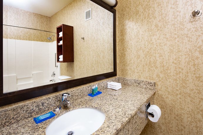 Imagen de la habitación del Hotel Holiday Inn Express and Suites Astoria, An Ihg. Foto 8
