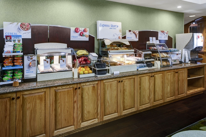 Imagen del bar/restaurante del Hotel Holiday Inn Express and Suites Atlanta Buckhead, An Ihg. Foto 2