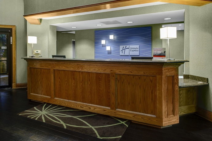 Imagen de los interiores del Hotel Holiday Inn Express and Suites Atlanta Buckhead, An Ihg. Foto 11
