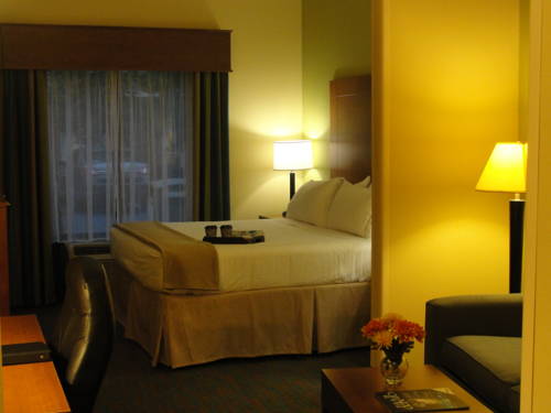 Imagen de la habitación del Hotel Holiday Inn Express and Suites Atlanta East - Lithonia, An Ihg. Foto 11