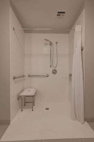 Imagen de la habitación del Hotel Holiday Inn Express and Suites Auburn Downtown, an IHG. Foto 4