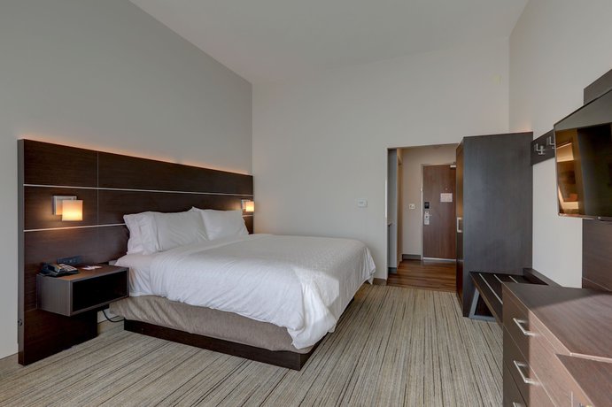 Imagen de la habitación del Hotel Holiday Inn Express and Suites Auburn Downtown, an IHG. Foto 16