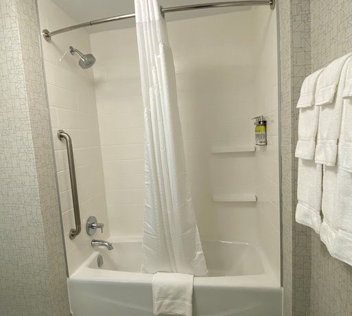 Imagen de la habitación del Hotel Holiday Inn Express and Suites Aurora, An Ihg. Foto 7