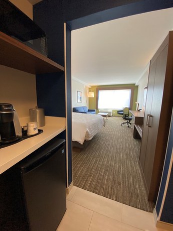 Imagen de la habitación del Hotel Holiday Inn Express and Suites Aurora, An Ihg. Foto 11