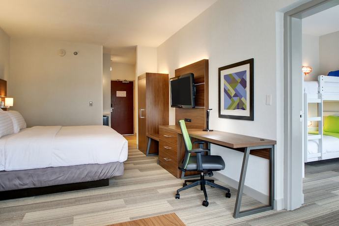 Imagen de la habitación del Hotel Holiday Inn Express and Suites Aurora - Naperville, An Ihg. Foto 4