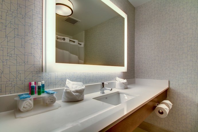 Imagen de la habitación del Hotel Holiday Inn Express and Suites Aurora - Naperville, An Ihg. Foto 7