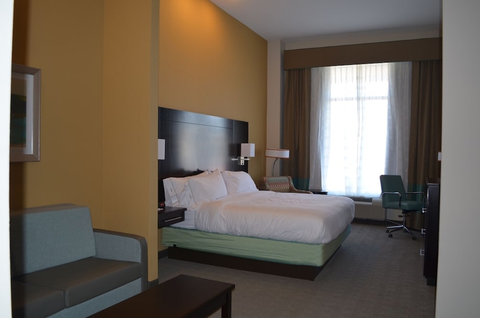 Imagen de la habitación del Hotel Holiday Inn Express and Suites Austin South, An Ihg. Foto 3