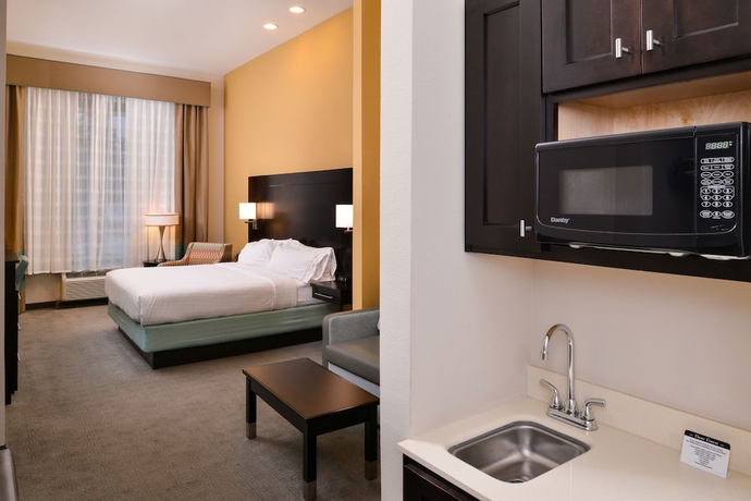 Imagen de la habitación del Hotel Holiday Inn Express and Suites Austin South, An Ihg. Foto 6
