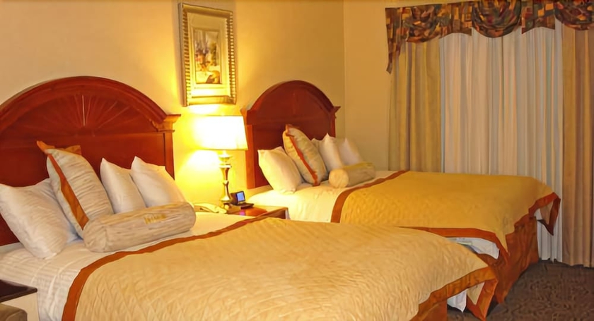 Imagen de la habitación del Hotel Holiday Inn Express and Suites Bakersfield Central, An Ihg. Foto 6