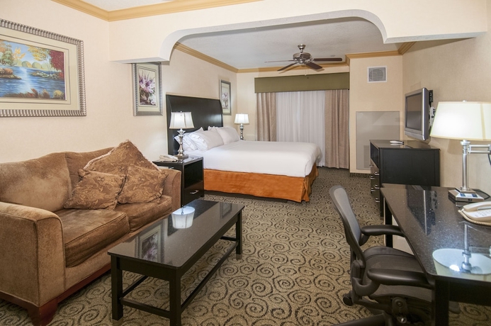 Imagen general del Hotel Holiday Inn Express and Suites Bakersfield Central, An Ihg. Foto 1
