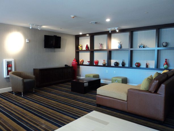 Imagen de los interiores del Hotel Holiday Inn Express and Suites Baltimore West - Catonsville, an IHG. Foto 18