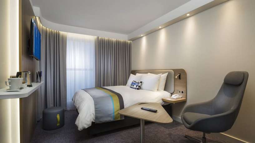Imagen de la habitación del Hotel Holiday Inn Express and Suites Barcelona Sabadell by IHG. Foto 3