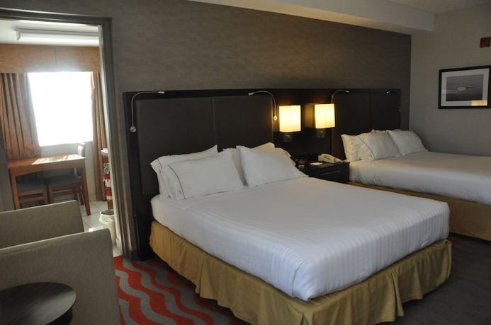 Imagen de la habitación del Hotel Holiday Inn Express and Suites Barrie, An Ihg. Foto 2