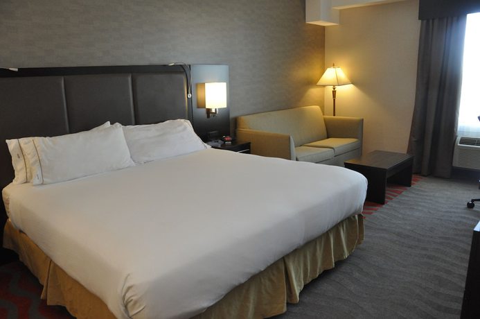 Imagen de la habitación del Hotel Holiday Inn Express and Suites Barrie, An Ihg. Foto 3