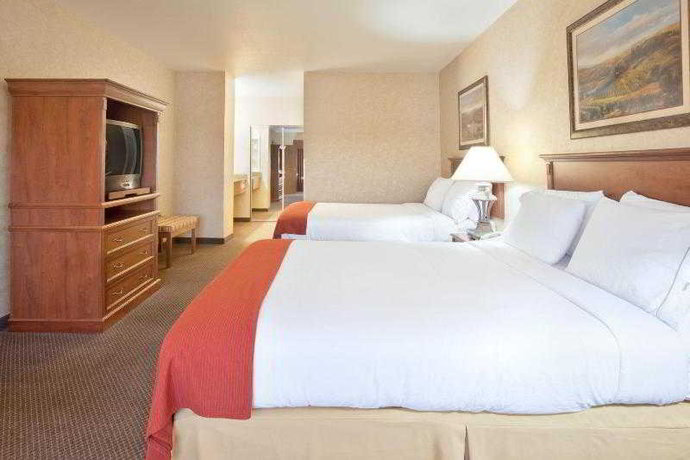 Imagen de la habitación del Hotel Holiday Inn Express and Suites Barstow-outlet Center, An Ihg. Foto 13