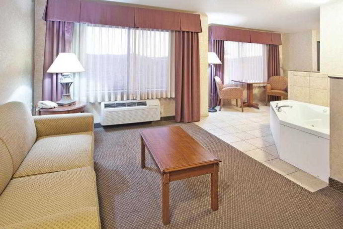 Imagen de la habitación del Hotel Holiday Inn Express and Suites Barstow-outlet Center, An Ihg. Foto 15