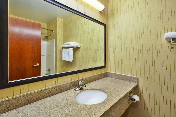 Imagen de la habitación del Hotel Holiday Inn Express and Suites Belleville, an IHG. Foto 12