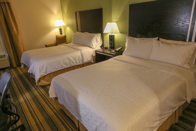 Imagen de la habitación del Hotel Holiday Inn Express and Suites Berkeley, An Ihg. Foto 11