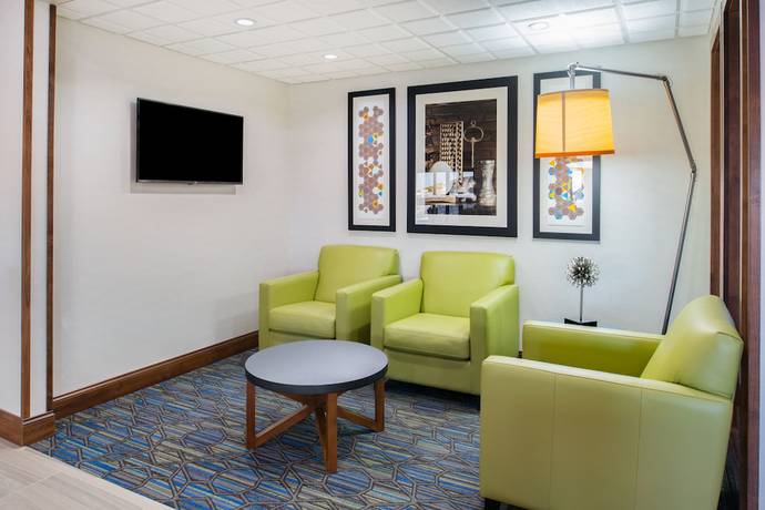 Imagen de los interiores del Hotel Holiday Inn Express and Suites Bismarck, An Ihg. Foto 13