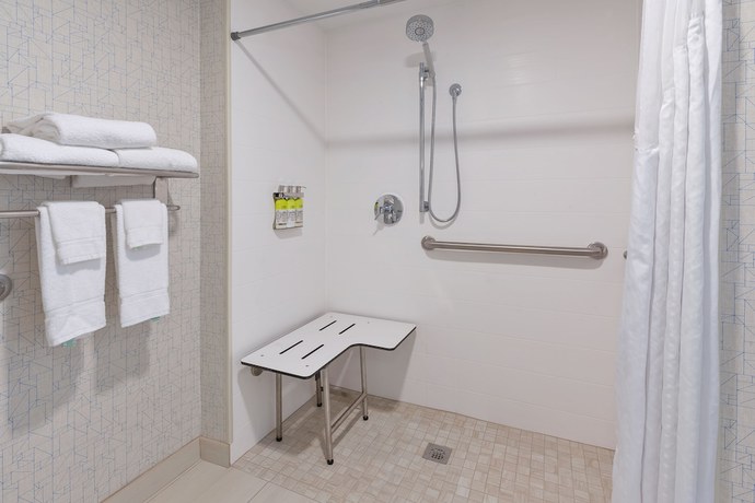 Imagen de la habitación del Hotel Holiday Inn Express and Suites Blacksburg - University Area by IHG. Foto 4
