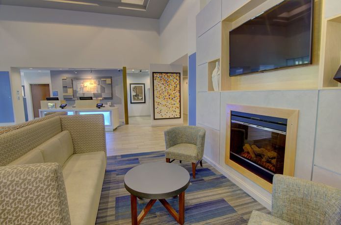 Imagen de los interiores del Hotel Holiday Inn Express and Suites Blacksburg - University Area by IHG. Foto 19