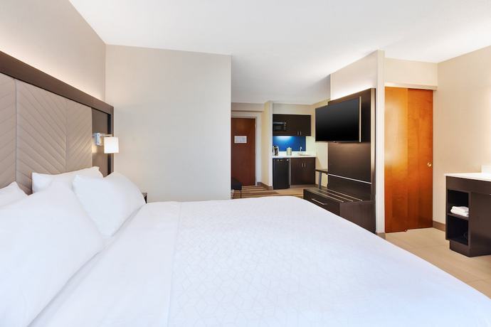 Imagen de la habitación del Hotel Holiday Inn Express and Suites Blacksburg - University Area by IHG. Foto 13