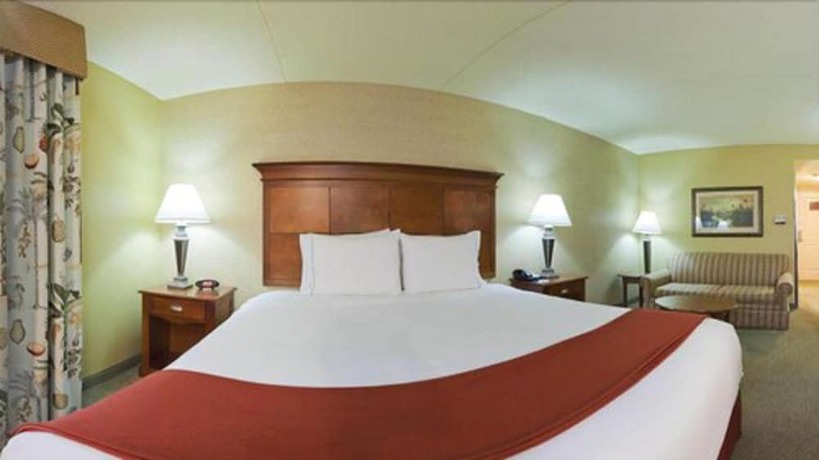Imagen de la habitación del Hotel Holiday Inn Express and Suites Bloomington, An Ihg. Foto 11