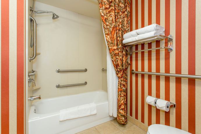 Imagen de la habitación del Hotel Holiday Inn Express and Suites Bloomington, An Ihg. Foto 12