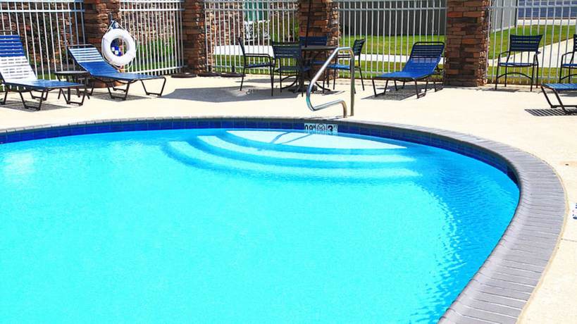 Imagen de la piscina del Hotel Holiday Inn Express and Suites Bossier City - Louisiana, an IHG. Foto 20
