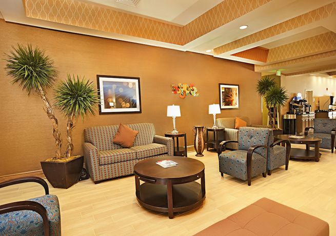 Imagen del bar/restaurante del Hotel Holiday Inn Express and Suites Bossier City - Louisiana, an IHG. Foto 9