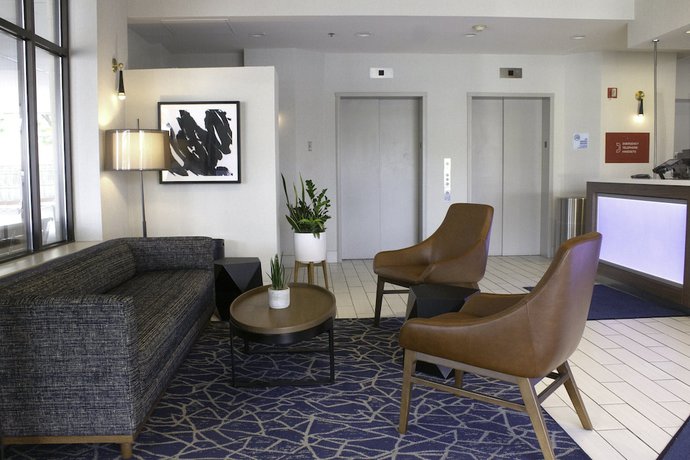 Imagen de los interiores del Hotel Holiday Inn Express and Suites Boston - Cambridge, An Ihg. Foto 20