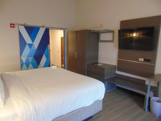 Imagen de la habitación del Hotel Holiday Inn Express and Suites Boynton Beach West, An Ihg. Foto 10