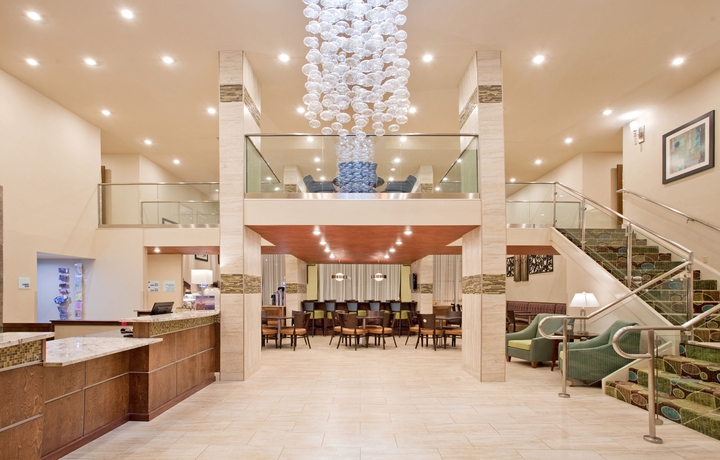 Imagen de los exteriores del Hotel Holiday Inn Express and Suites Branson 76 Central, An Ihg. Foto 10