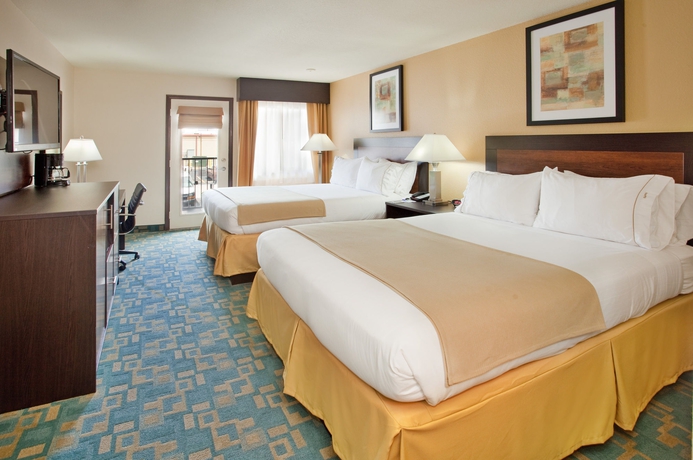 Imagen de la habitación del Hotel Holiday Inn Express and Suites Branson 76 Central, An Ihg. Foto 9