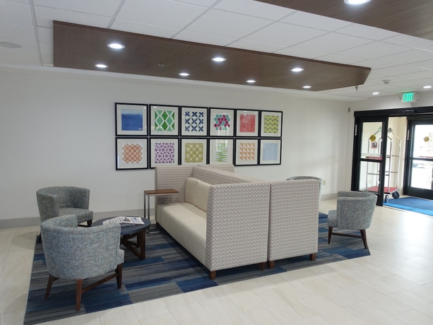 Imagen de los interiores del Hotel Holiday Inn Express and Suites Brentwood, An Ihg. Foto 14